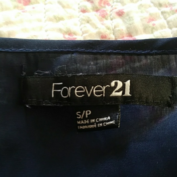 Womens blouse - Picture 2 of 2